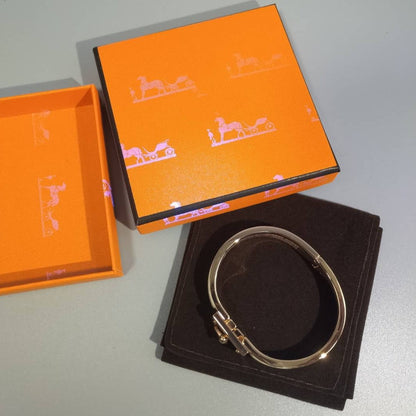 [Glitter Jewelry]H GREY BRACELET