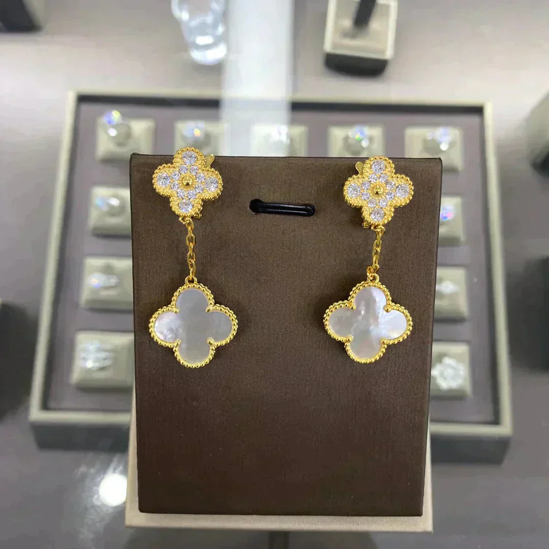 [Glitter Jewelry]CLOVER  2 MOTIFS  DIAMOND  EARRINGS (MULTIPLE CHOICESç´