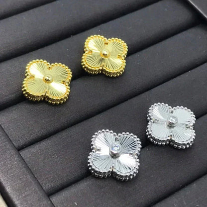 [Glitter Jewelry]CLOVER MINI 9.5MM LASER EARRINGS