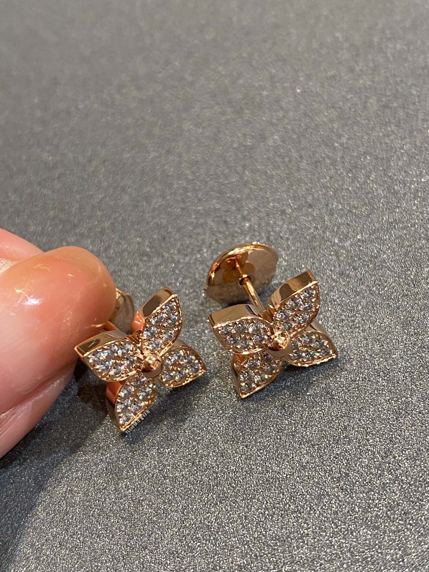 [Glitter Jewelry]STAR DIAMOND EARRINGS