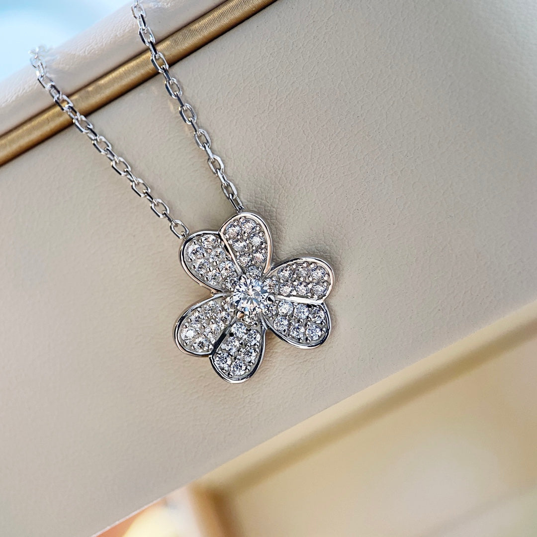[Glitter Jewelry]CLOVER DIAMOND NECKLACE SILVER