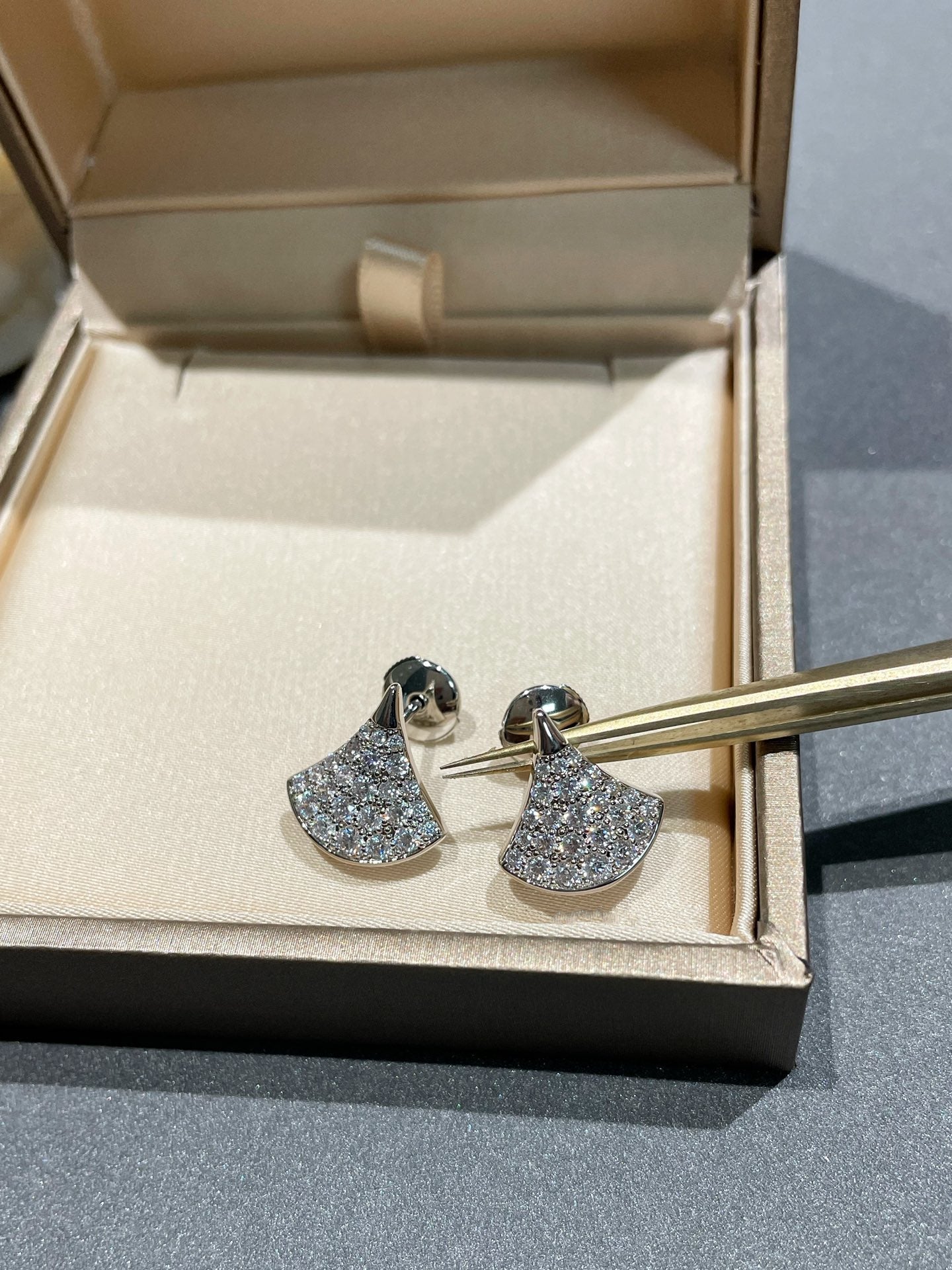 [Glitter Jewelry]DREAM STUD EARRINGS DIAMOND