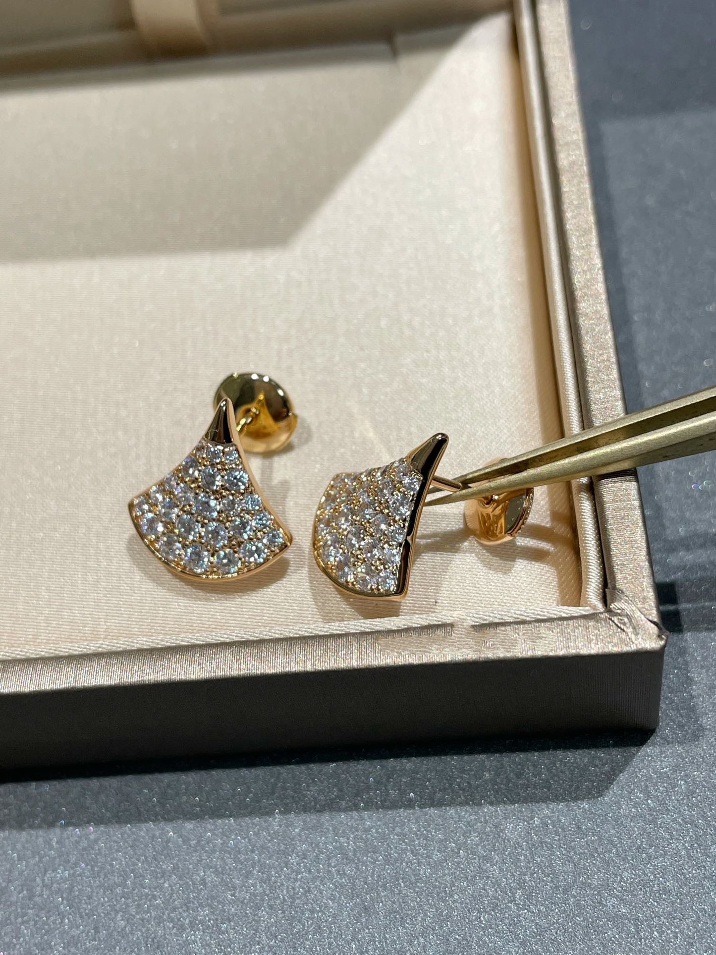 [Glitter Jewelry]DREAM STUD EARRINGS DIAMOND