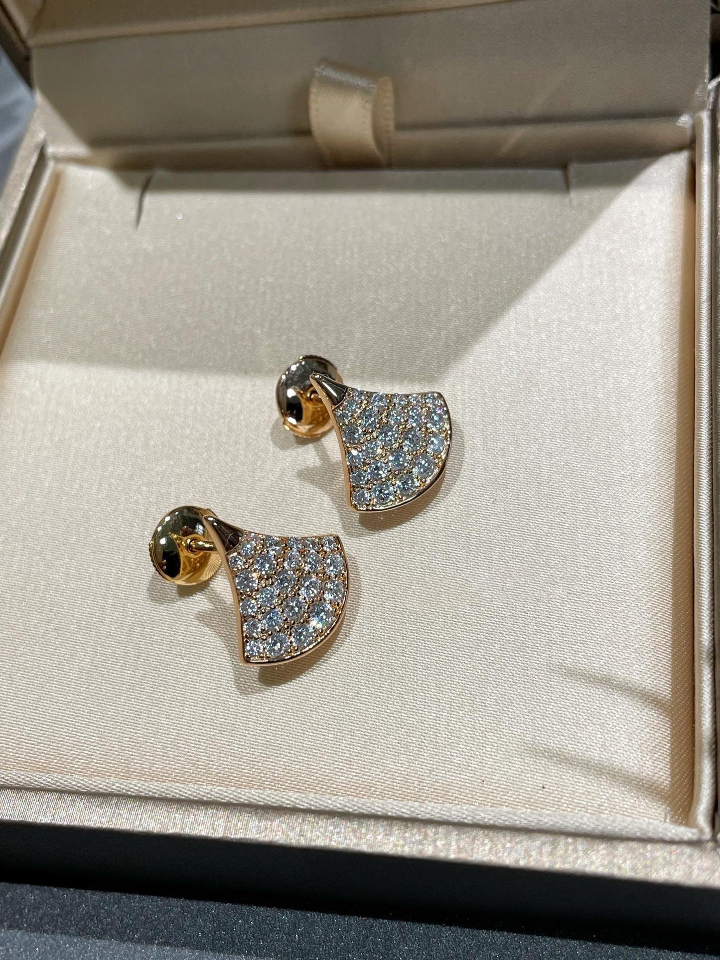 [Glitter Jewelry]DREAM STUD EARRINGS DIAMOND