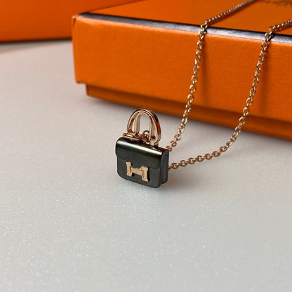 [Glitter Jewelry]CONSTANCE BLACK PEDANT PINK GOLD NECKLACE