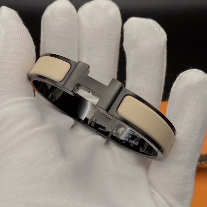 [グリッタージュエリー]Hブレスレット 12mm ブラックベージュ セラミック