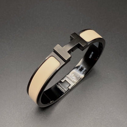 [グリッタージュエリー]Hブレスレット 12mm ブラックベージュ セラミック