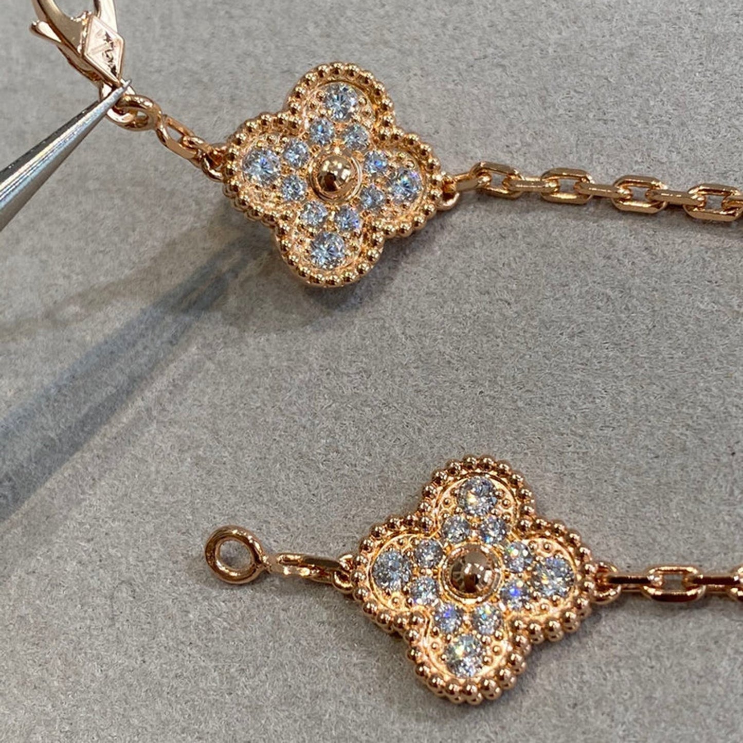 [Glitter Jewelry]CLOVER 5 MOTIFS  FULL DIAMOND BRACELET