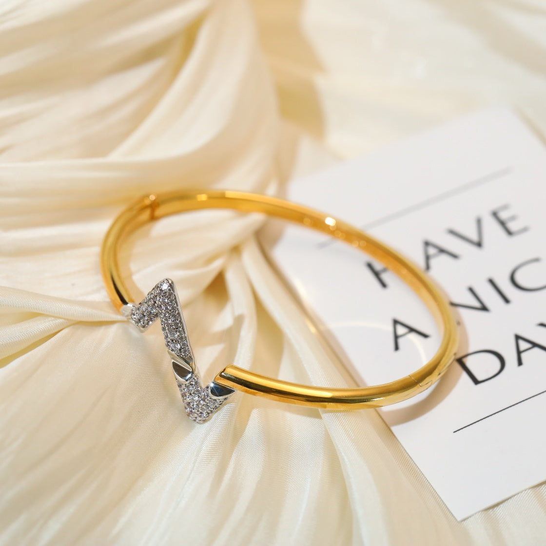 [Glitter Jewelry]VOLTE UPSITE DOWN GOLD DIAMOND BRACELET