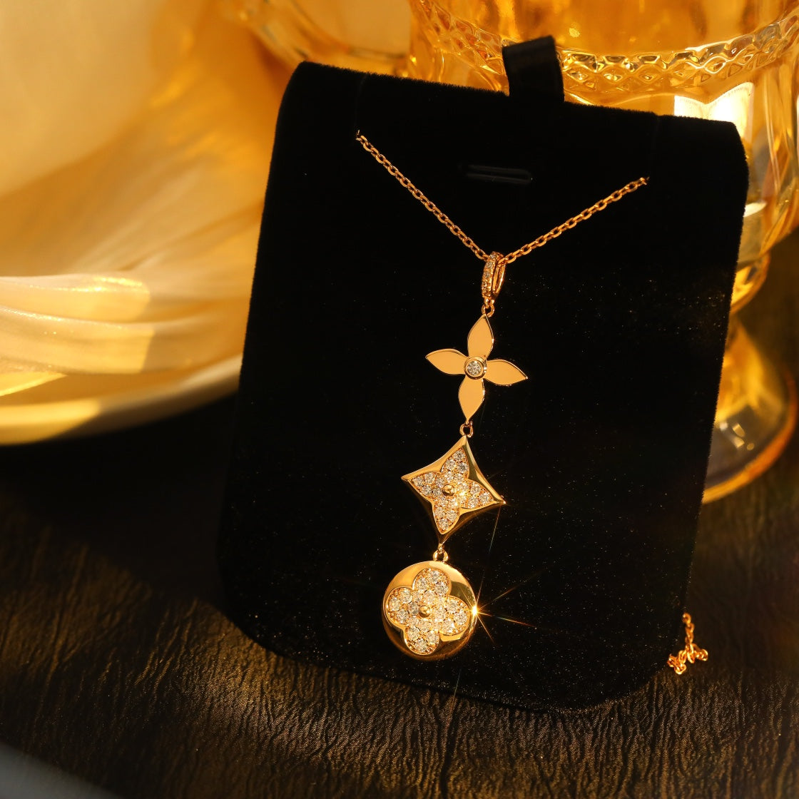 [Glitter Jewelry]STAR AND SUN DIAMOND PINK GOLD NECKLACE