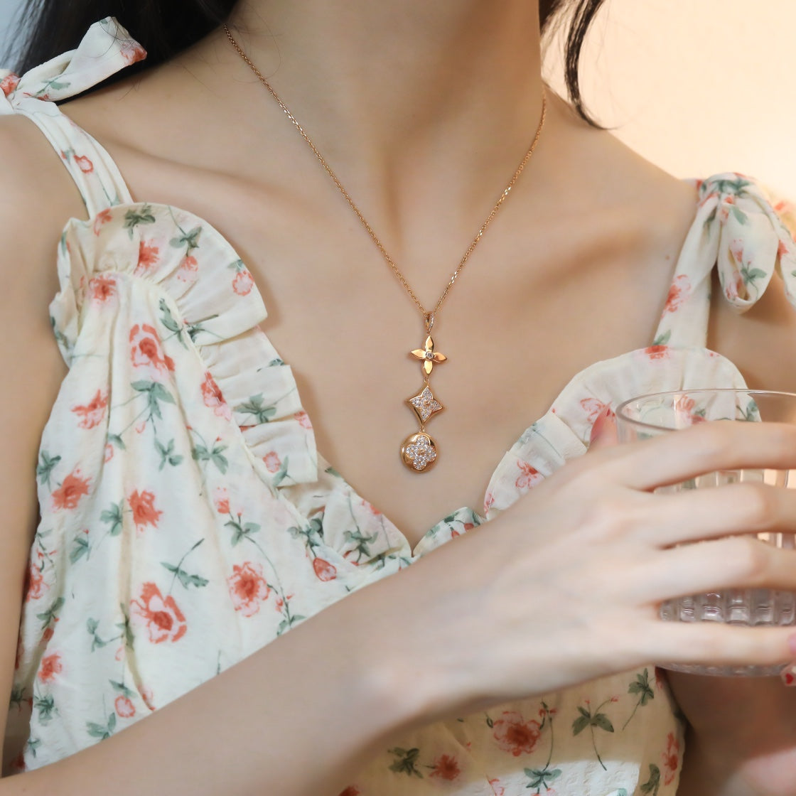 [Glitter Jewelry]STAR AND SUN DIAMOND PINK GOLD NECKLACE