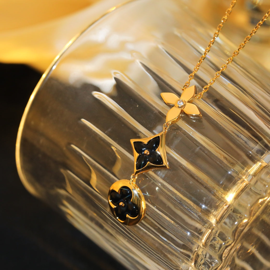 [Glitter Jewelry]STAR AND SUN ONYX PINK GOLD NECKLACE