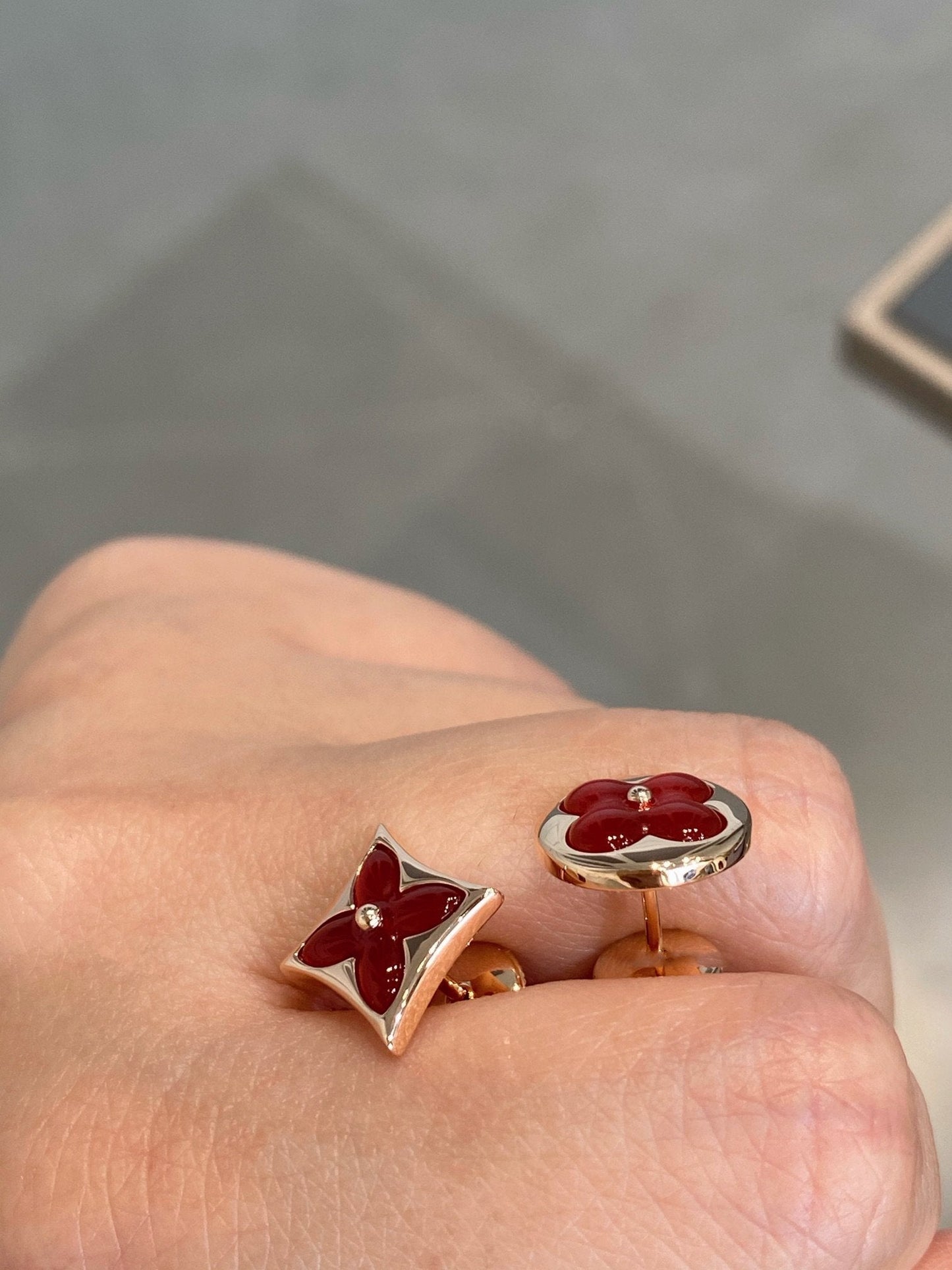 [Glitter Jewelry]STAR AND SUN PINK GOLD CARNELIAN STUD EARRINGS