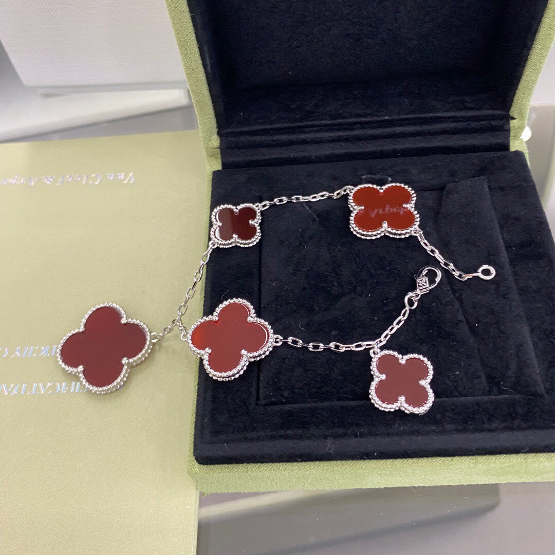 [Glitter Jewelry]CLOVER 5 MOTIFS SIVLER CARNELIAN BRACELET