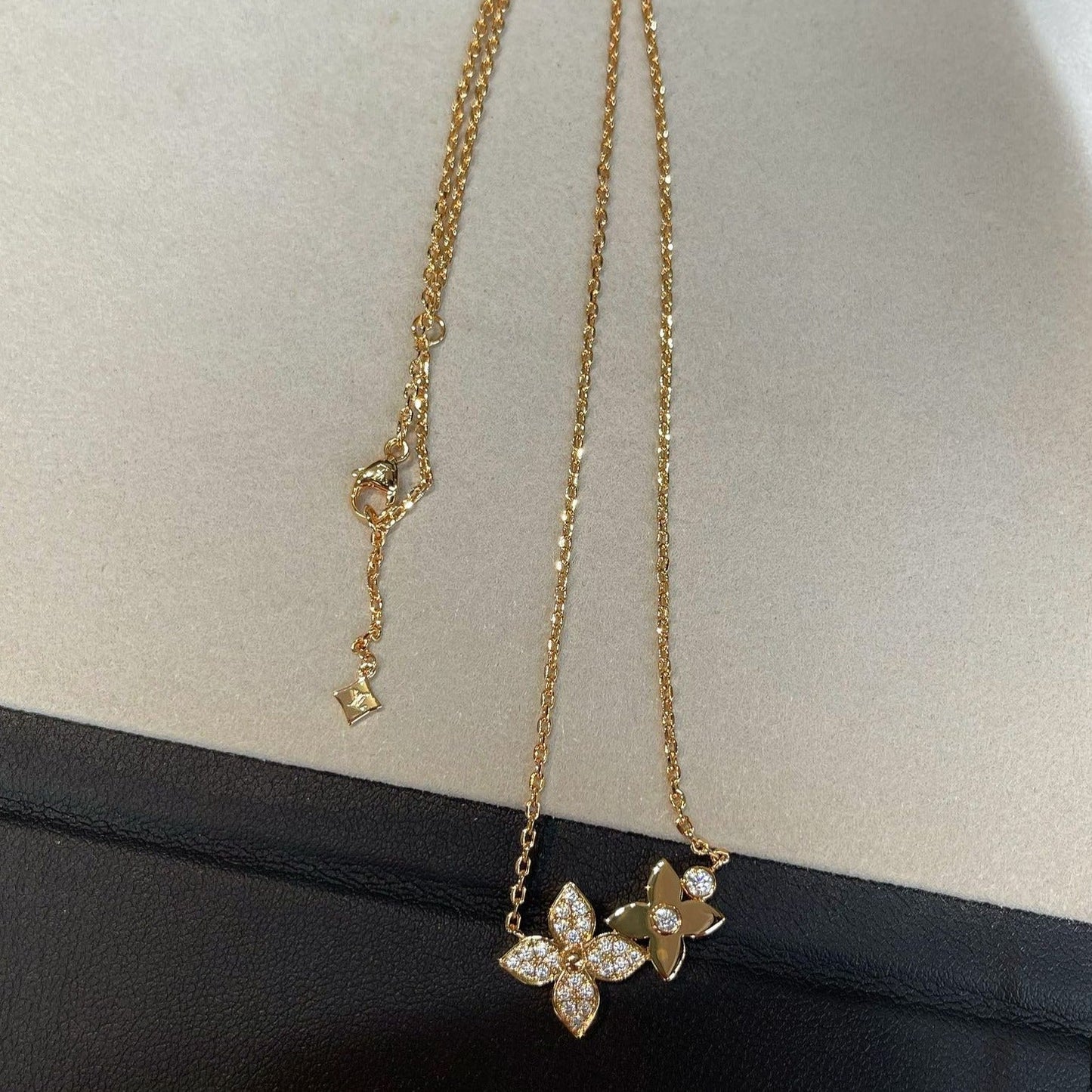 [Glitter Jewelry]STAR BLOSSOM NECKLACE PINK GOLD DIAMONDS
