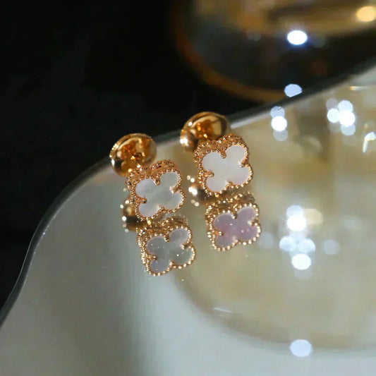 [Glitter Jewelry]CLOVER MINI 9.5MM WHITE MOP EARRINGS