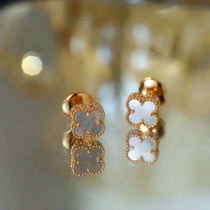 [Glitter Jewelry]CLOVER MINI 9.5MM WHITE MOP EARRINGS