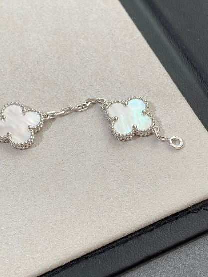 [Glitter Jewelry]CLOVER SILVER MOP 5 MOTIF BRACELET