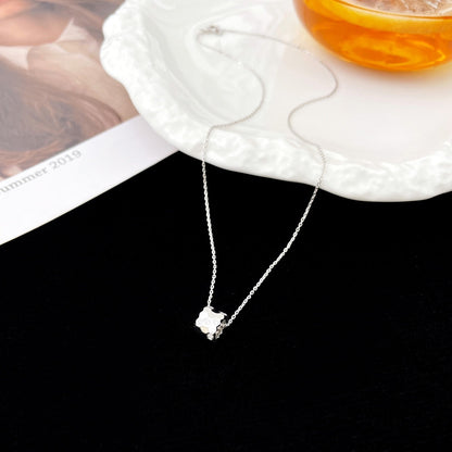 [Glitter Jewelry]BEE MINI PEDANT DIAMOND NECKLACE