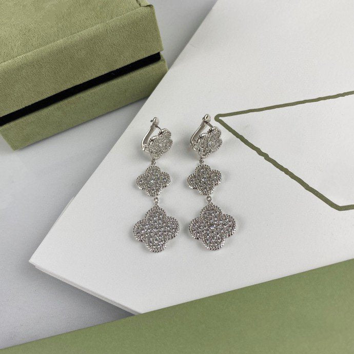 [Glitter Jewelry]CLOVER 3 MOTIF DIAMOND SILVER DROP EARRINGS