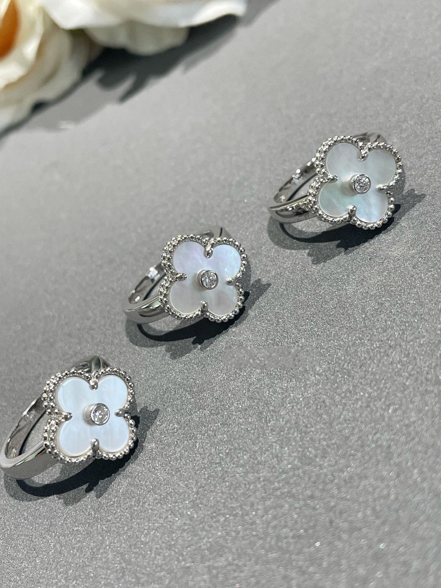 [Glitter Jewelry]CLOVER SILVER MOP DIAMOND RING
