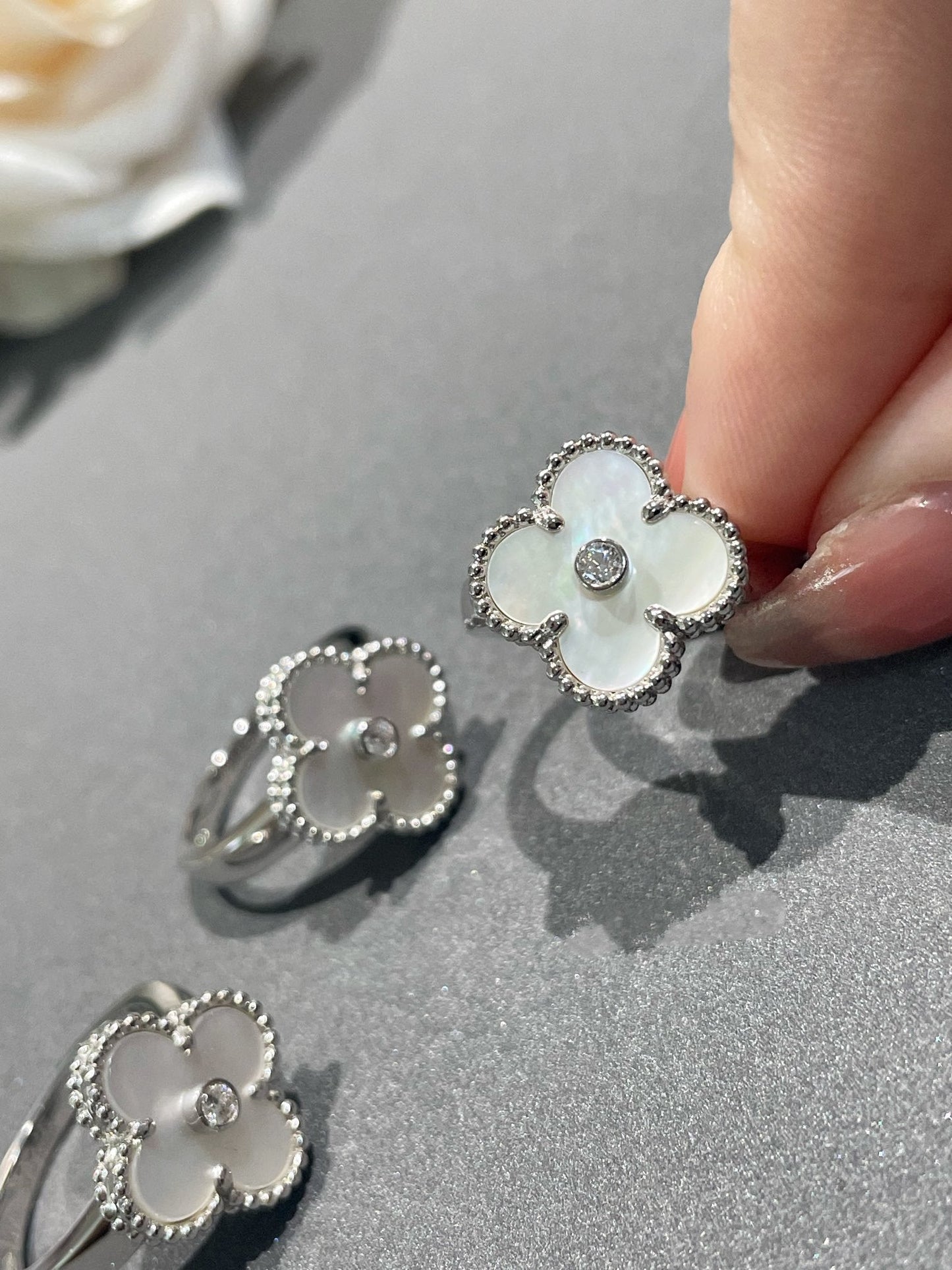 [Glitter Jewelry]CLOVER SILVER MOP DIAMOND RING