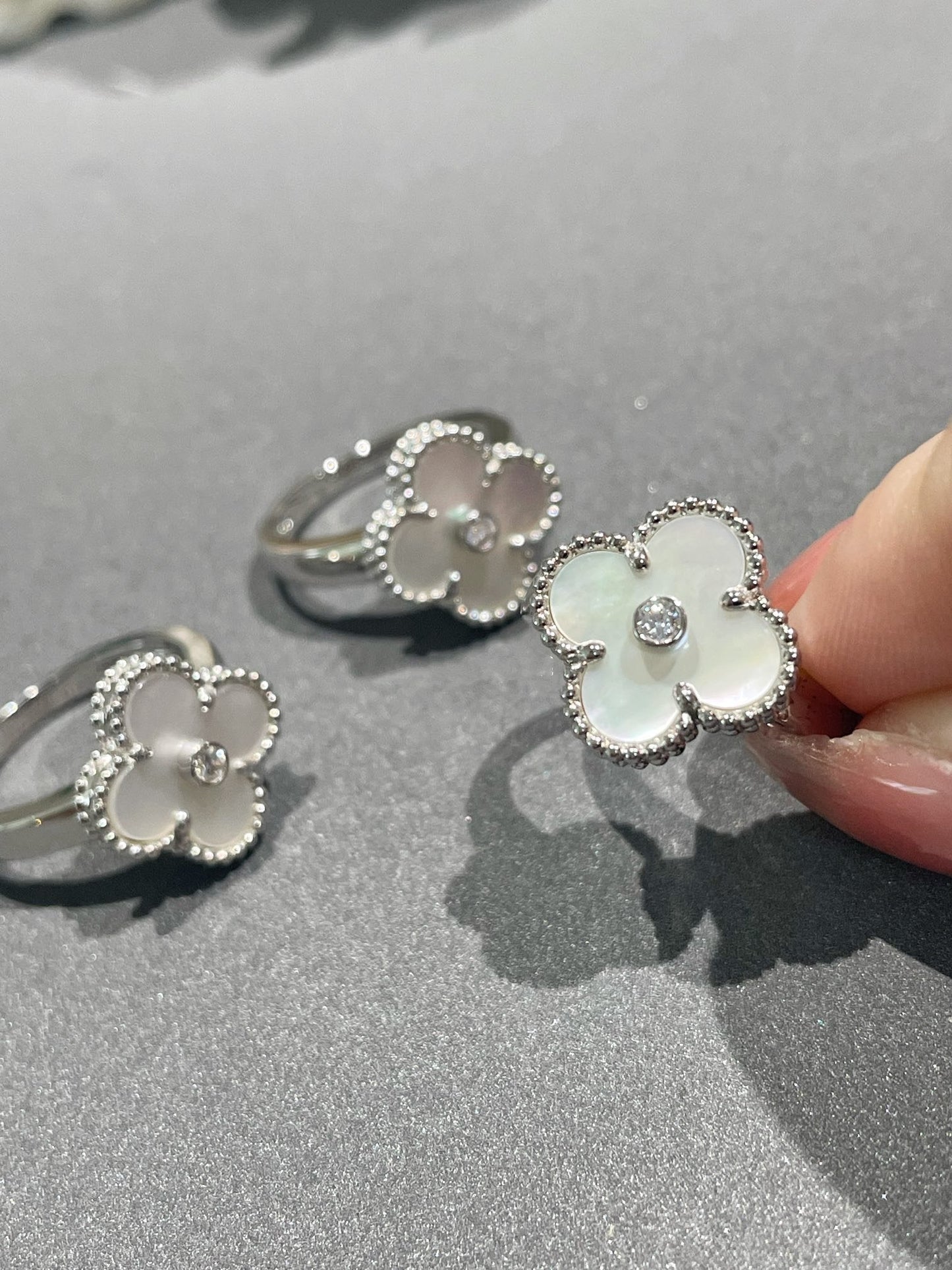 [Glitter Jewelry]CLOVER SILVER MOP DIAMOND RING