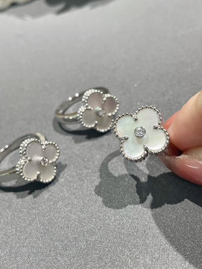 [Glitter Jewelry]CLOVER SILVER MOP DIAMOND RING