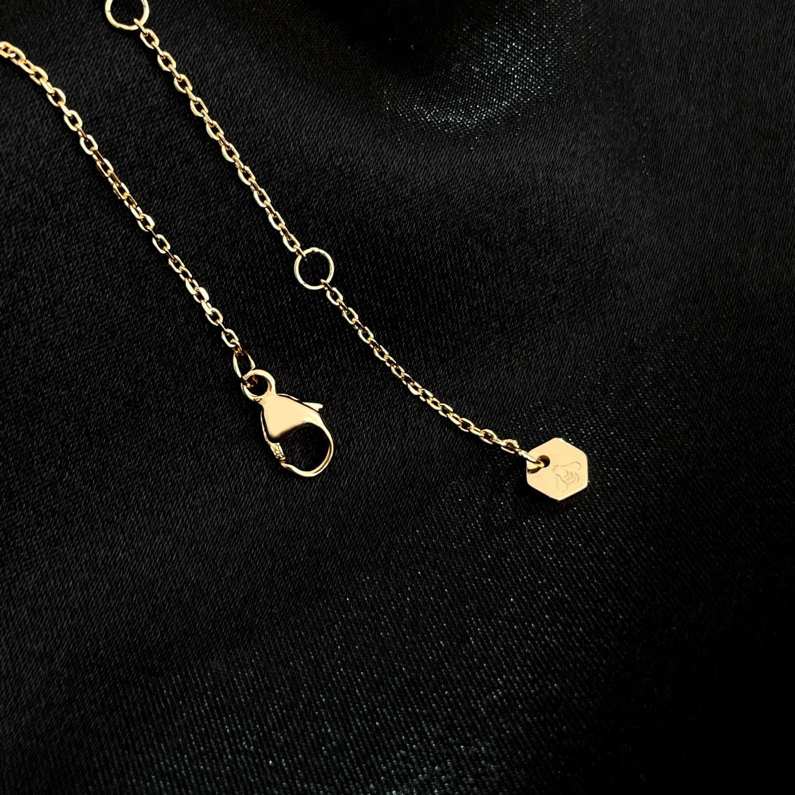 [Glitter Jewelry]BEE MINI NECKLACE