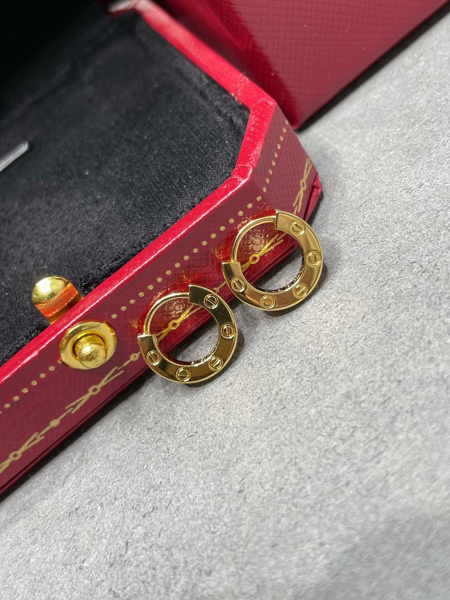 [Glitter Jewelry]LOVE MINI EARRINGS