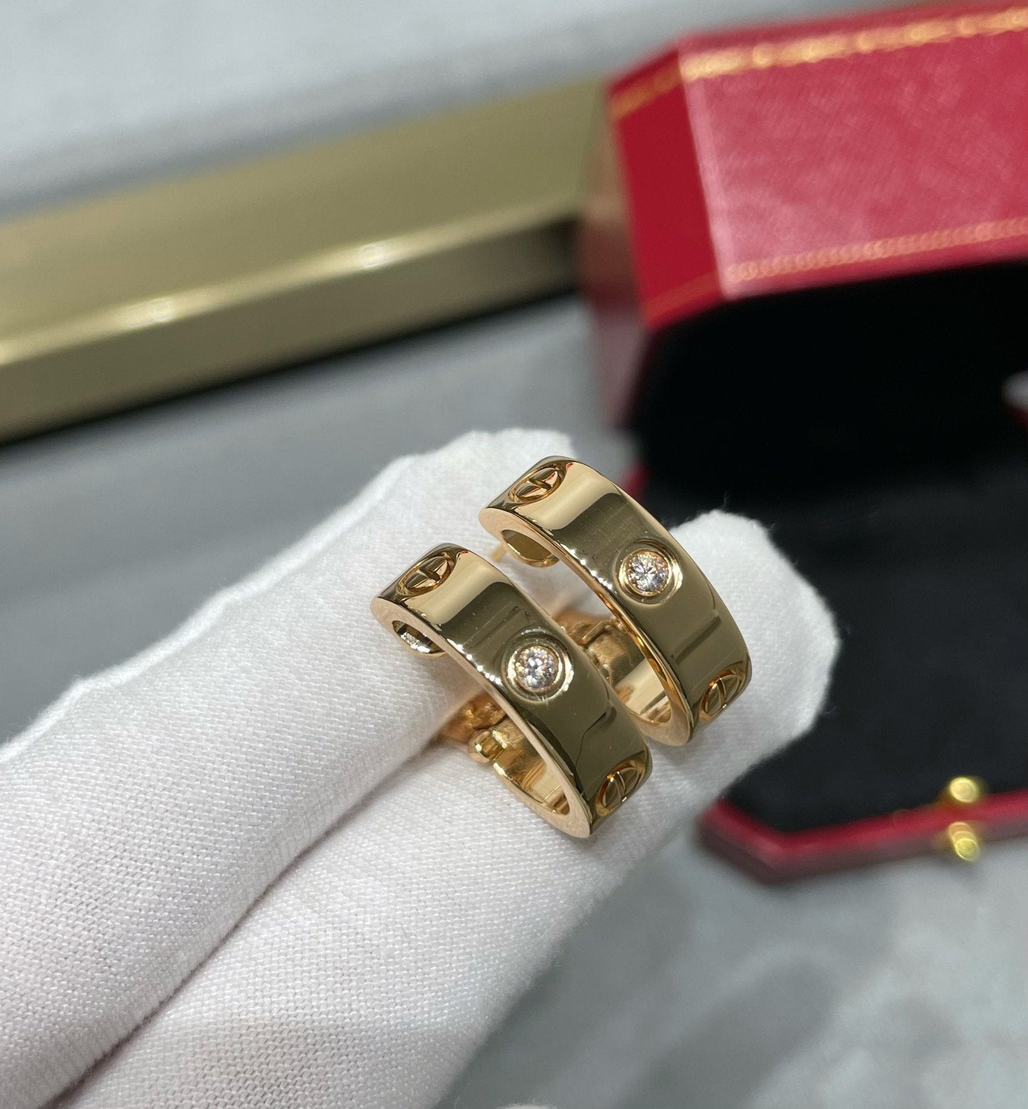 [Glitter Jewelry]LOVE 5.5MM 1 DIAMOND EARRINGS
