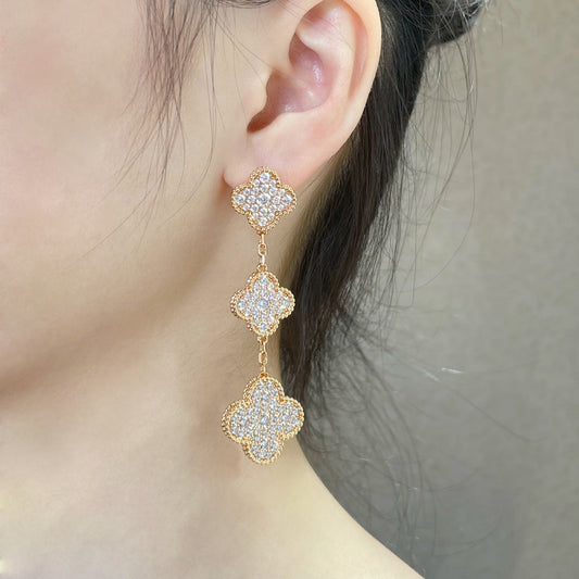 [Glitter Jewelry]CLOVER 3 MOTIFS DIAMOND PAVED ROSE GOLD EARRINGS