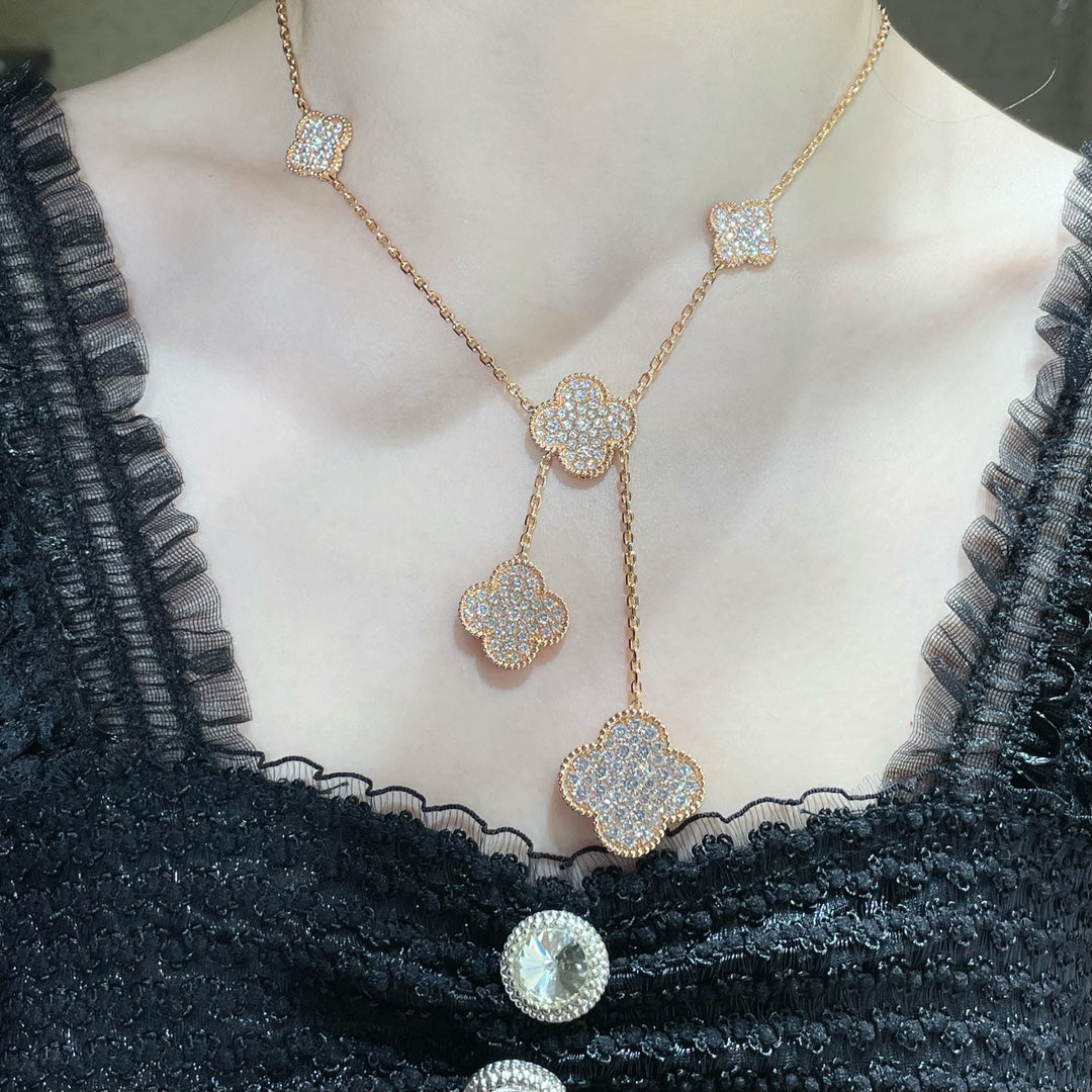 [Glitter Jewelry]CLOVER 6 MOTIF DIAMOND PAVED NECKLACE