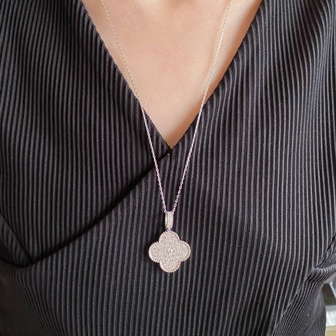 [Glitter Jewelry]CLOVER 25MM LARGE PEDANT DIAMOND PAVED LONG NECKLACE