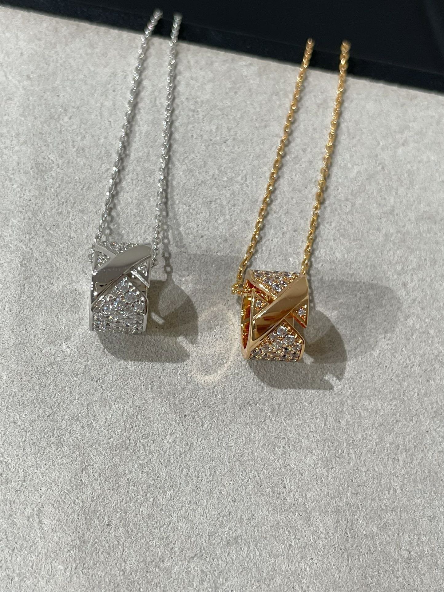 [Glitter Jewelry]LIENS EVIDENCE DIAMOND PAVED NECKLACE