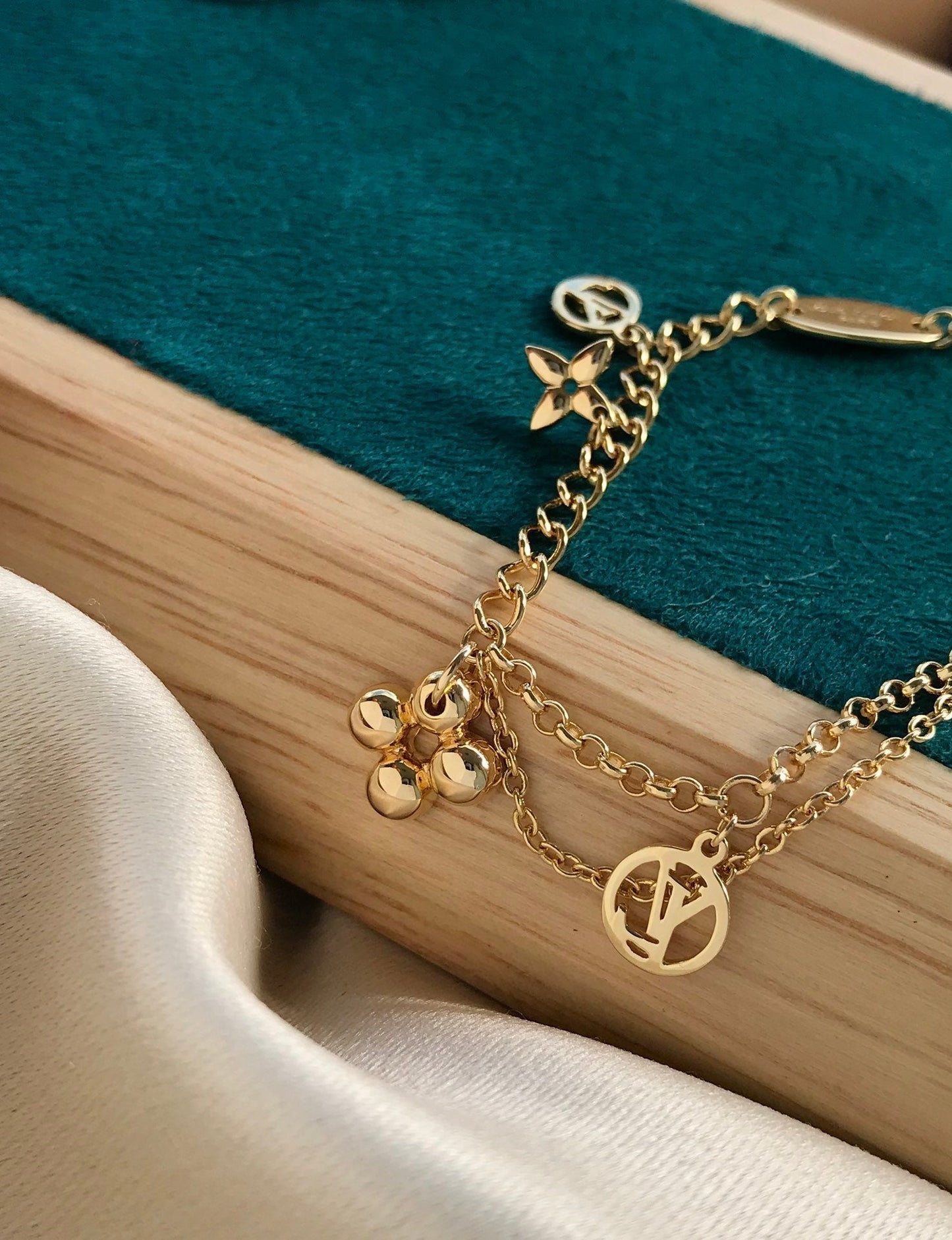 [Glitter Jewelry]BLOOMING PINK GOLD MOP BRACELET