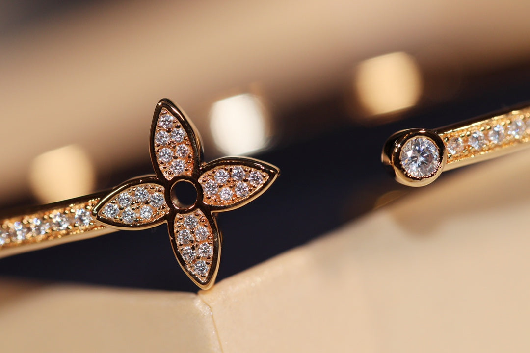 [Glitter Jewelry]IDYLLE GOLD OPEN BRACELET DIAMOND PAVED