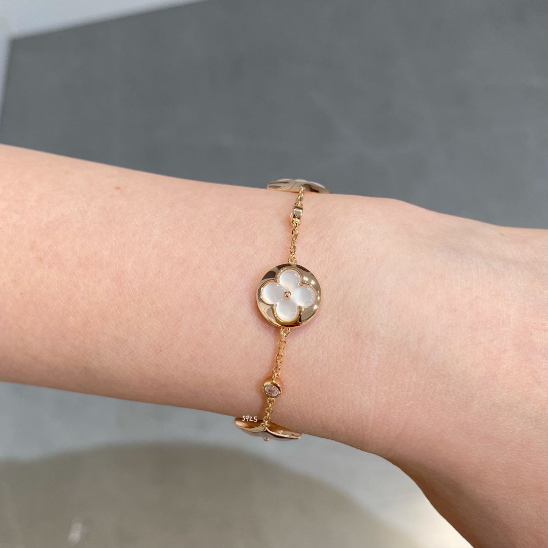 [Glitter Jewelry]STAR AND SUN 4 MOTIF WHITE MOP PINK GOLD BRACELET