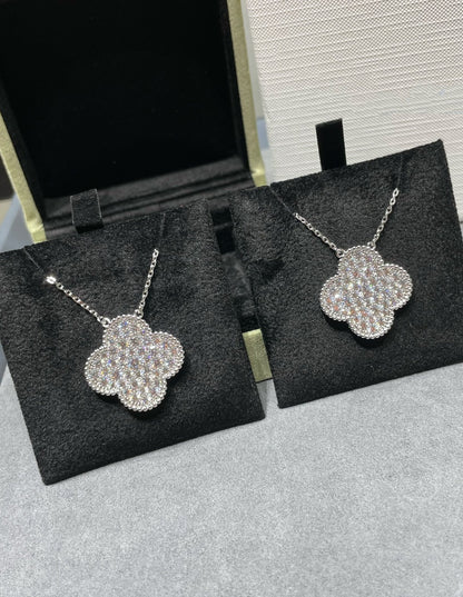 [グリッタージュエリー]クローバー 25mm ラージペンダント ダイヤモンドパヴェシルバーネックレス