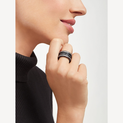 [Glitter Jewelry]ZERO 1 ROCK FOUR-BAND BLACK CERAMIC WITH STUDDED SPIRAL AND PAVED DIAMONDS RING