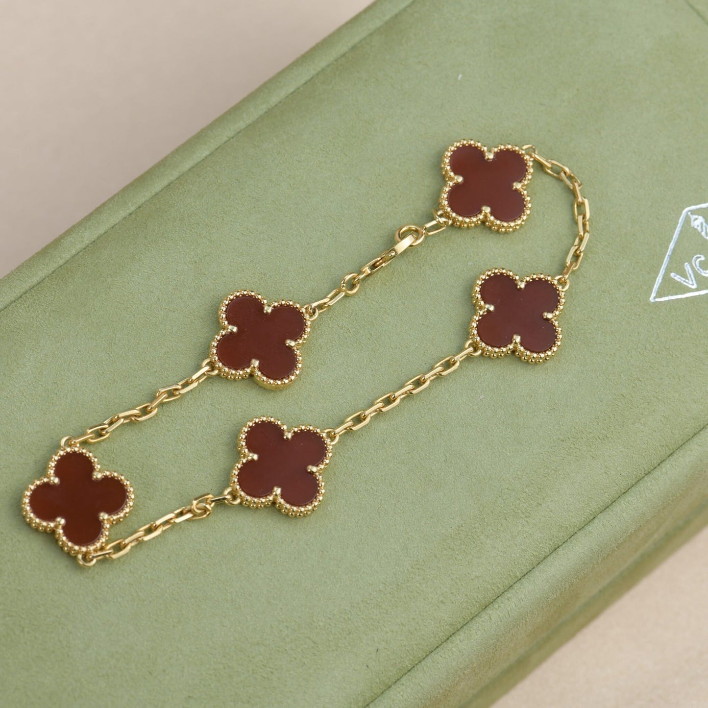 [Glitter Jewelry]CLOVER 5 MOTIFS RED AGATE  BRACELET