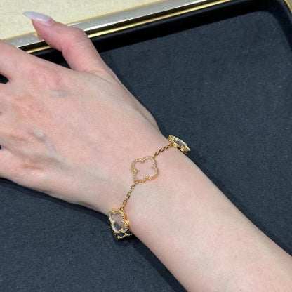 [Glitter Jewelry]CLOVER 5 MOTIF ROCK CRYSTAL PINK GOLD BRACELET