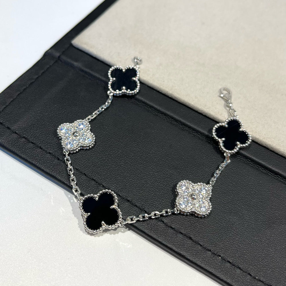 [Glitter Jewelry]CLOVER 5 MOTIF ONYXS DIAMOND BRACELET SILVER
