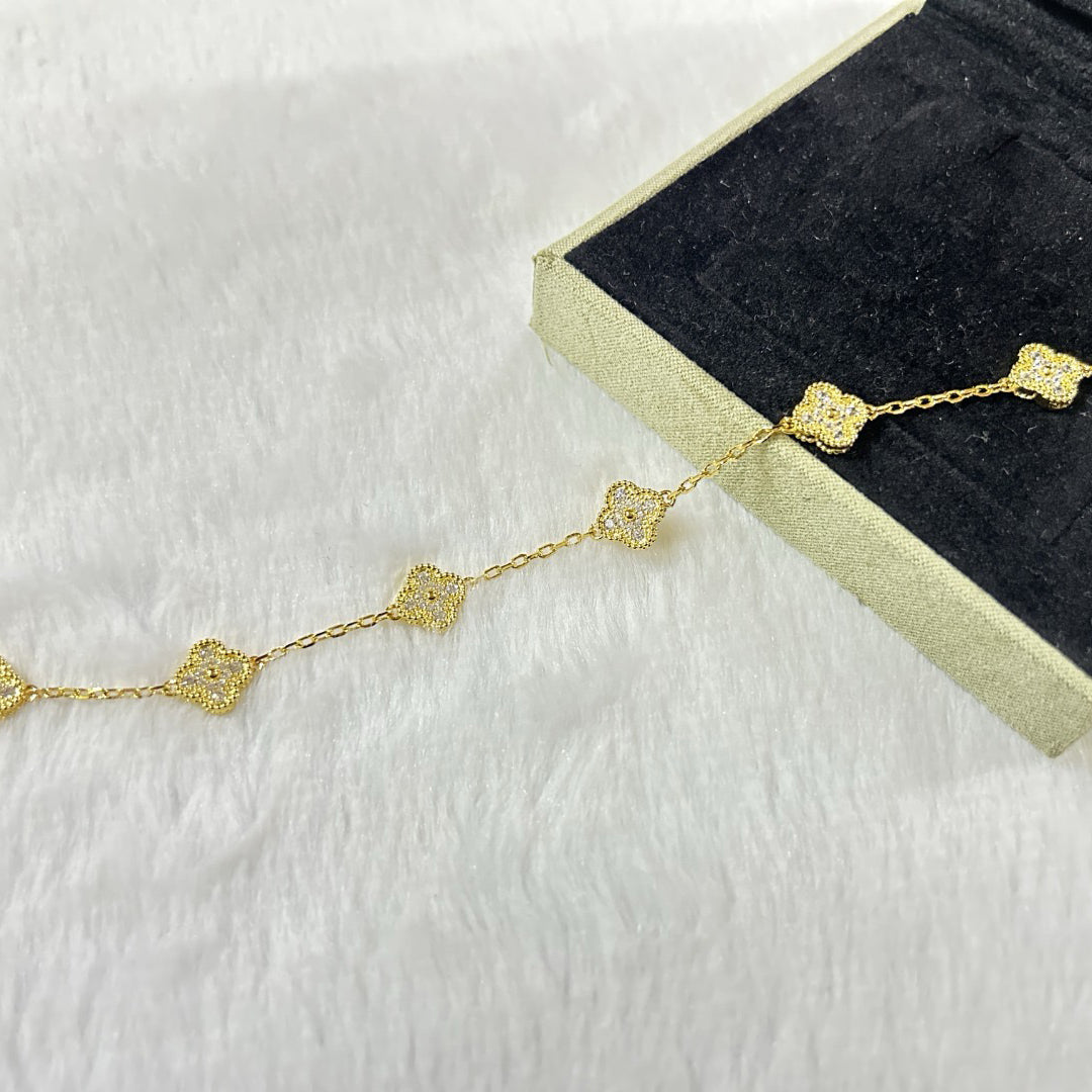 [Glitter Jewelry]CLOVER 6 MOTIF DIAMOND BRACELET