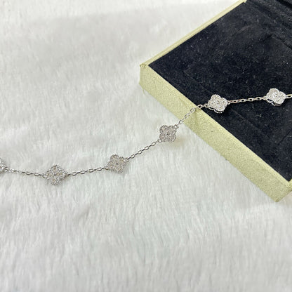 [Glitter Jewelry]CLOVER 6 MOTIF DIAMOND BRACELET