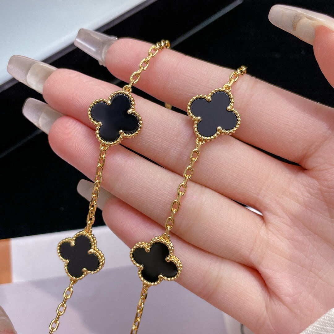 [Glitter Jewelry]CLOVER 10 MOTIFS ONYX NECKLACE
