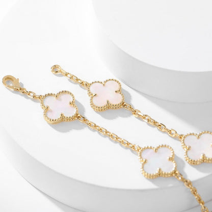 [Glitter Jewelry]CLOVER 10 MOTIFS WHITE MOTHER OF PEARL NECKLACE