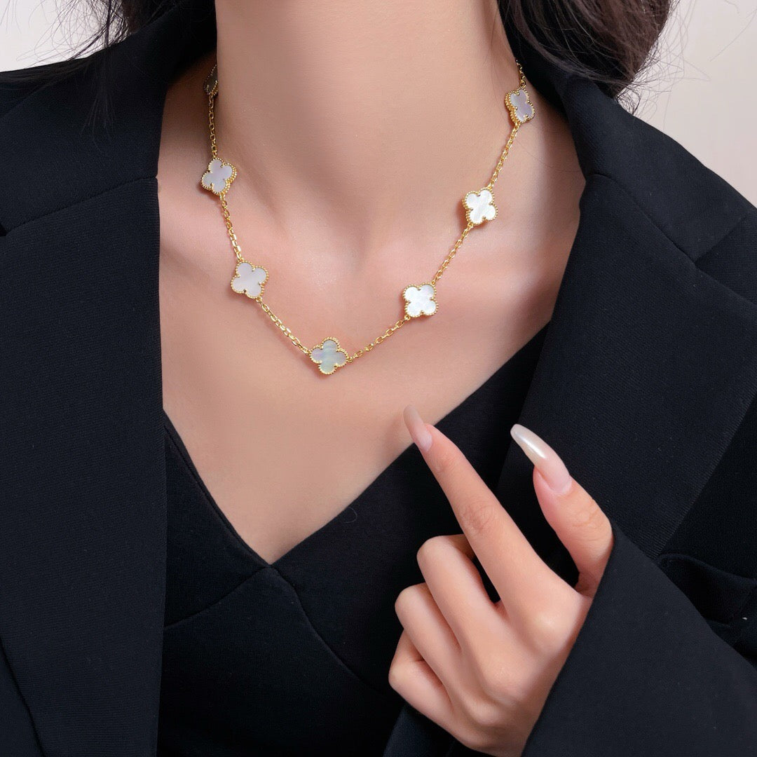 [Glitter Jewelry]CLOVER 10 MOTIFS WHITE MOTHER OF PEARL NECKLACE