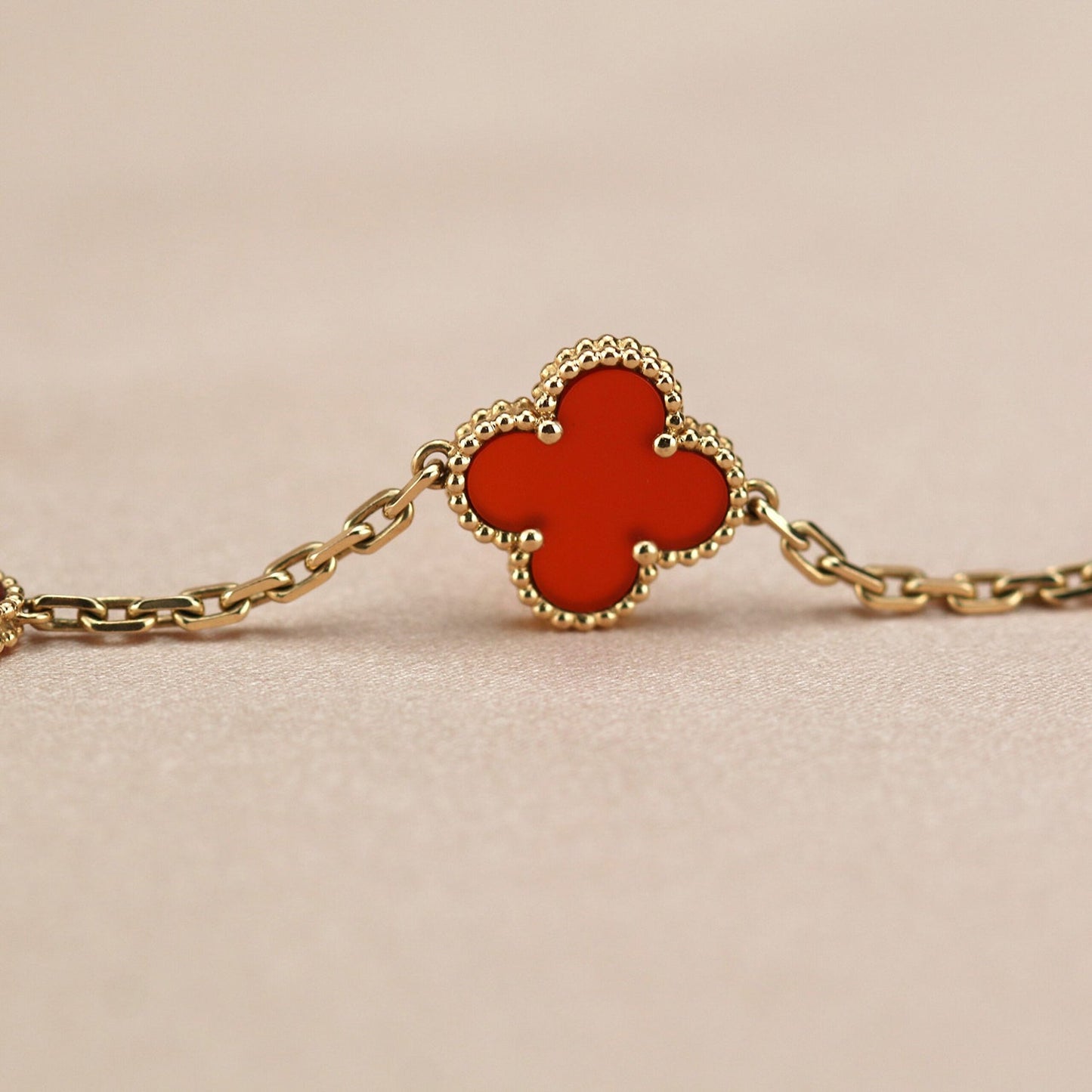 [Glitter Jewelry]CLOVER 5 MOTIFS RED AGATE  BRACELET