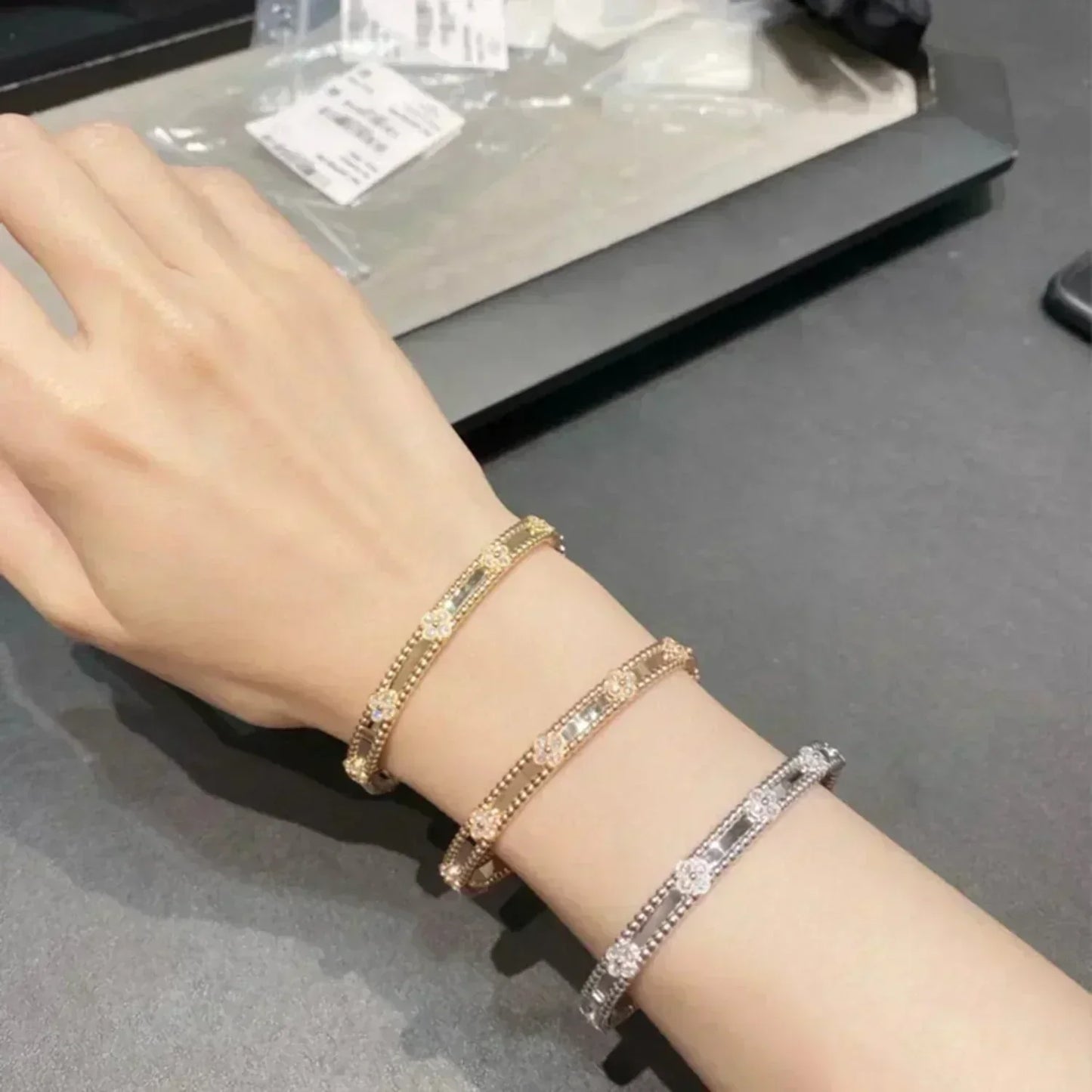 [グリッタージュエリー]クローバーブレスレット 4mmダイヤモンド